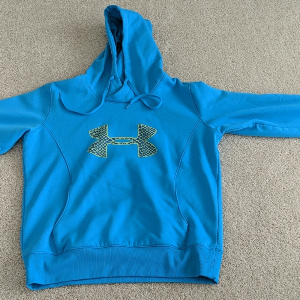 Under armour sweatshirt
